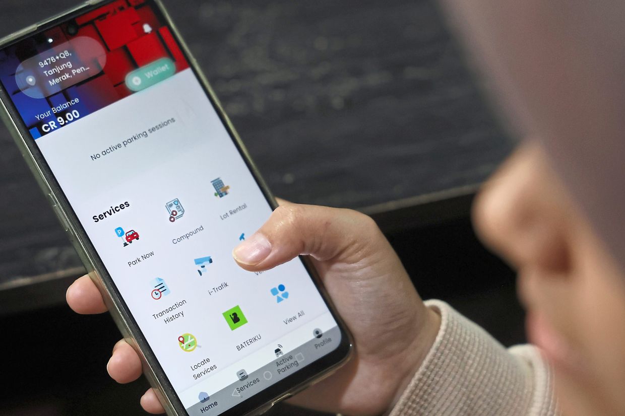 Dismay over JB parking app flip