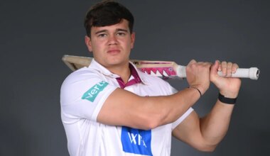 Will Smeed makes first-class debut for Somerset as substitute three years after red-ball retirement
