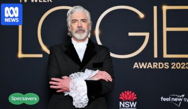 Why Shaun Micallef wrote 'gothic romance novel' De'Ath Takes a Holiday