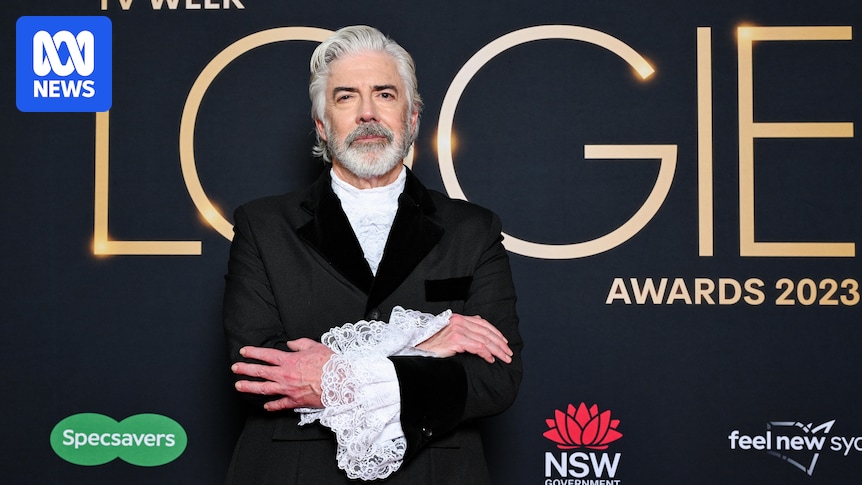 Why Shaun Micallef wrote 'gothic romance novel' De'Ath Takes a Holiday