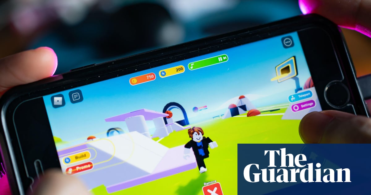Parents are helping their children bypass Roblox age checks and play as adults | Social media ban