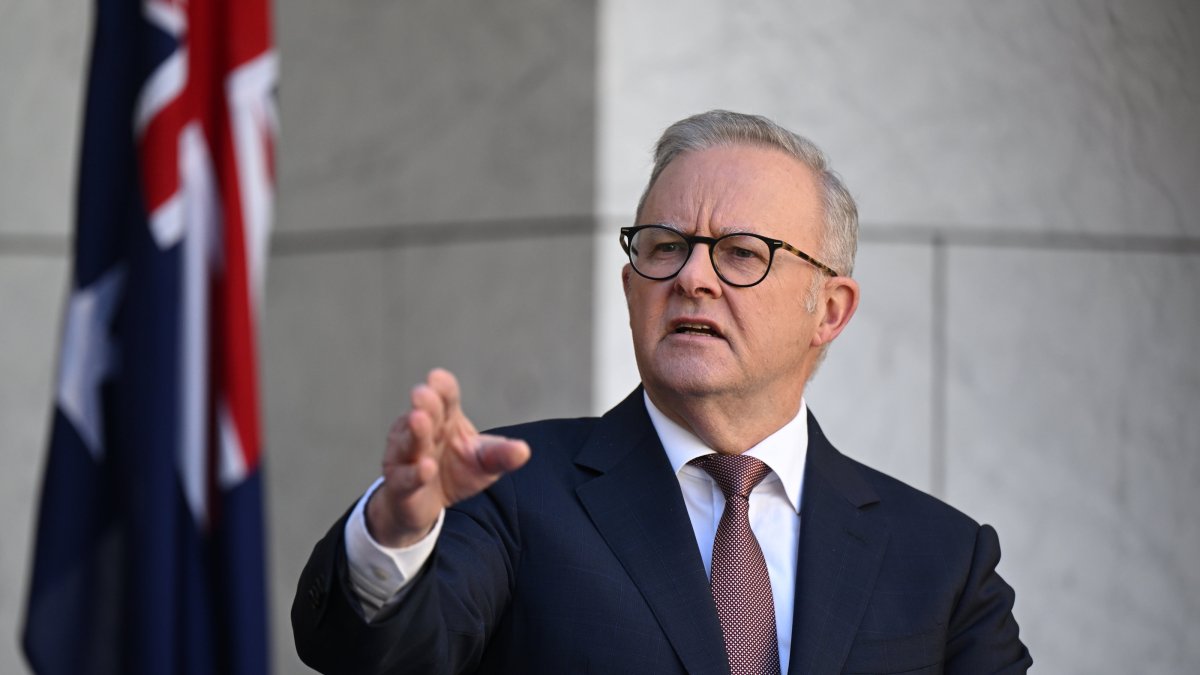Australia mulls levy on tech giants of around 2% to fund newsrooms