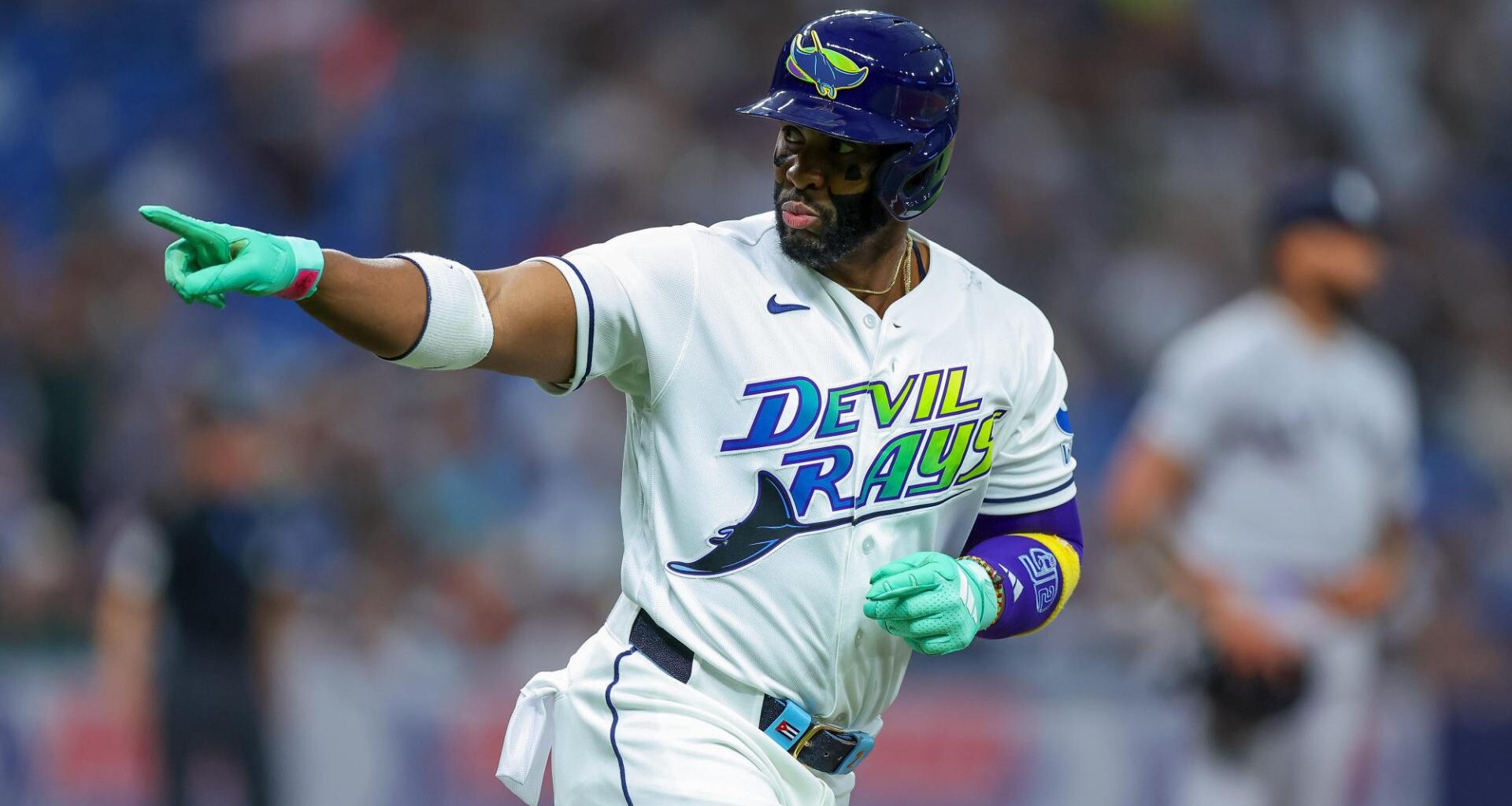 Díaz sparks comeback against Gil and Rays rally for 5-3 win that extends Yankees' skid to 3