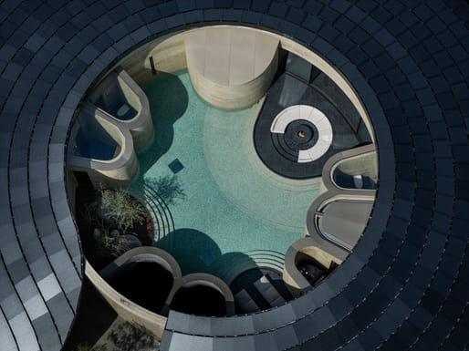 Photo: Kenta Hasegawa