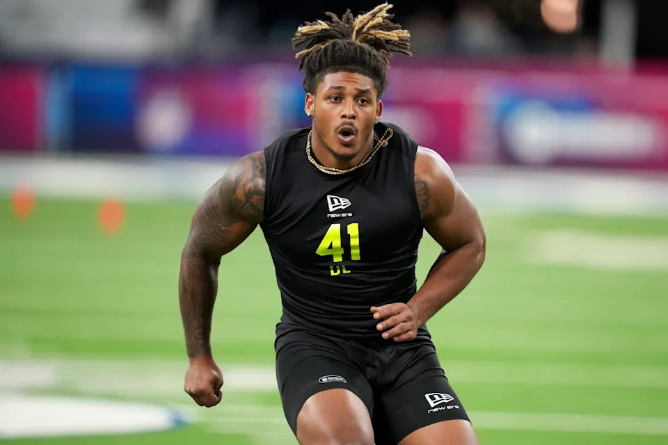 Feb 26, 2026; Indianapolis, IN, USA; Texas A&M defensive lineman Cashius Howell (DL41) during the NFL Scouting Combine at Lucas Oil Stadium. Mandatory Credit: Kirby Lee-Imagn Images