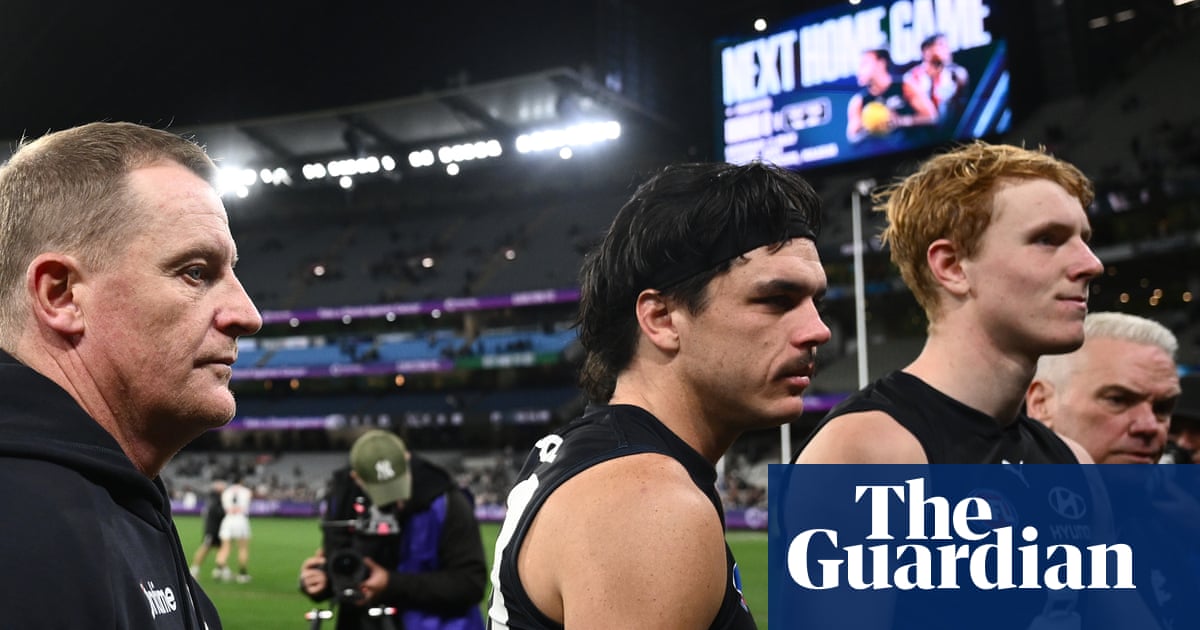 How was Elijah Hollands allowed to keep playing during a ‘mental health episode’? | AFL