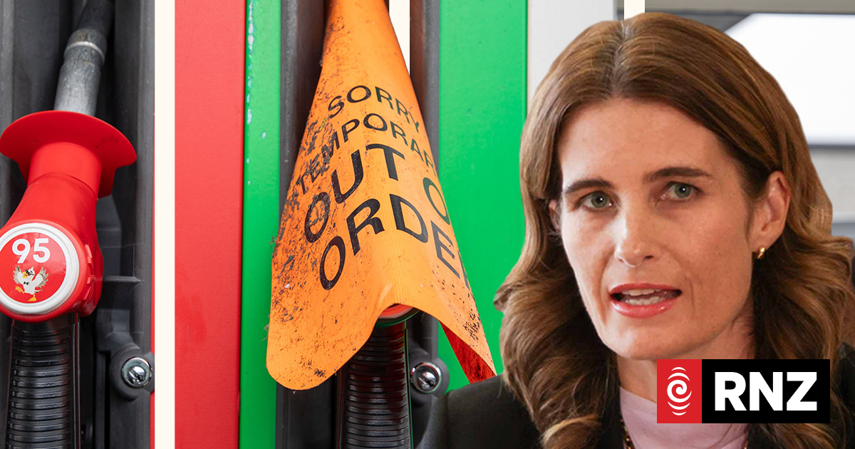 Moody's credit rating agency downgrades outlook for New Zealand