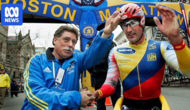 Wheelchair racing pioneer and 'incredible man' Bob Hall dies aged 74