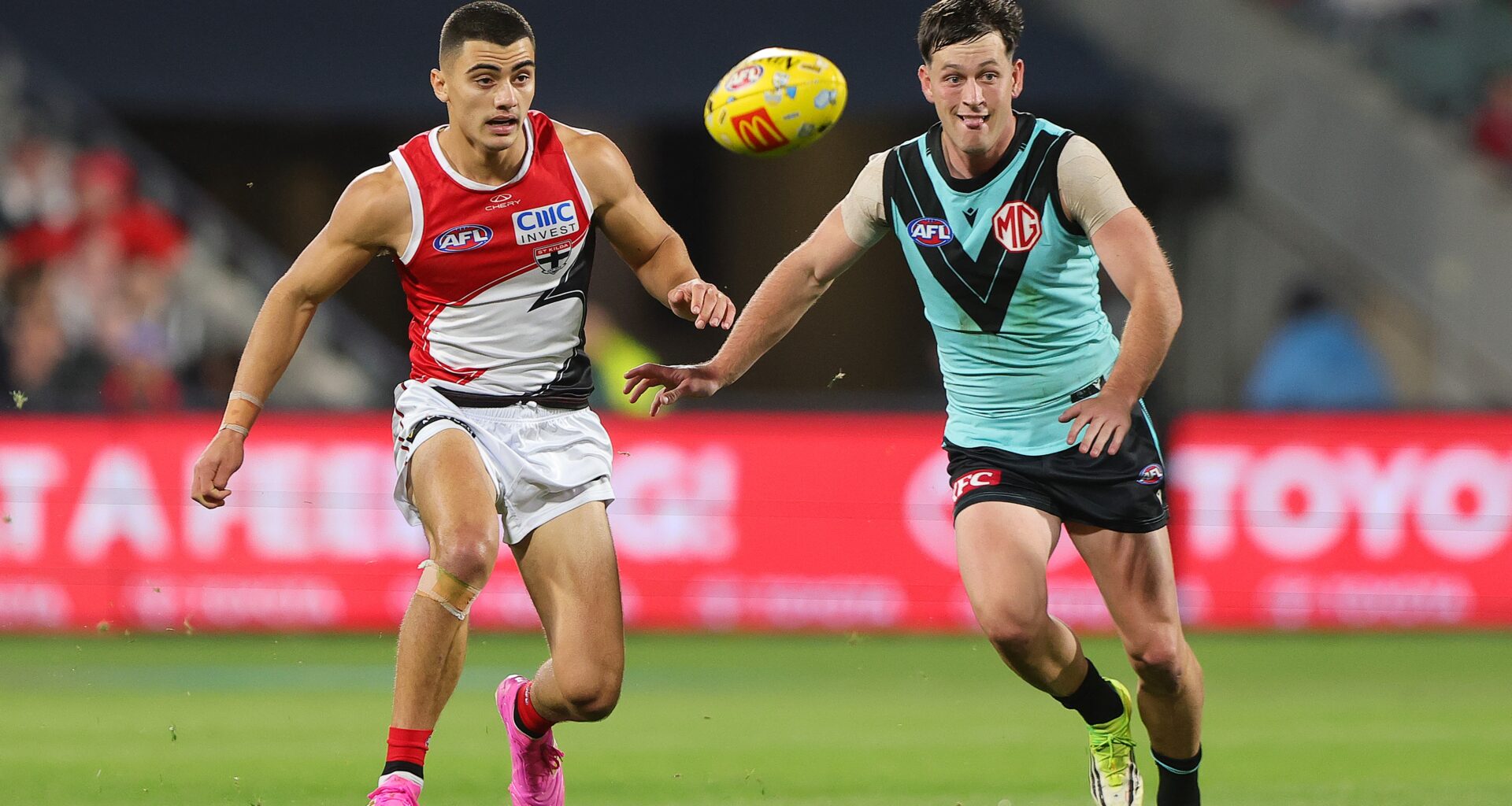 Butters' alleged umpire remark revealed, Port slams official for post-match snub