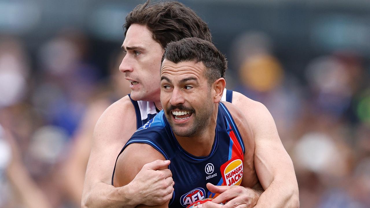 Round 5 Gather Round live scores, updates, stats, video, stream, result, news, blog