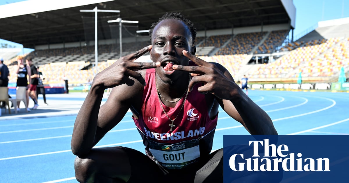 Gout Gout waves off rivals to claim 100m national junior title in style | Gout Gout