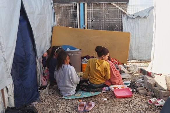 Australian girls in al-Roj camp in Syria.