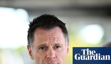 Minns doubles down on ‘rational’ anti-protest law despite NSW’s highest court ruling it unconstitutional | Chris Minns