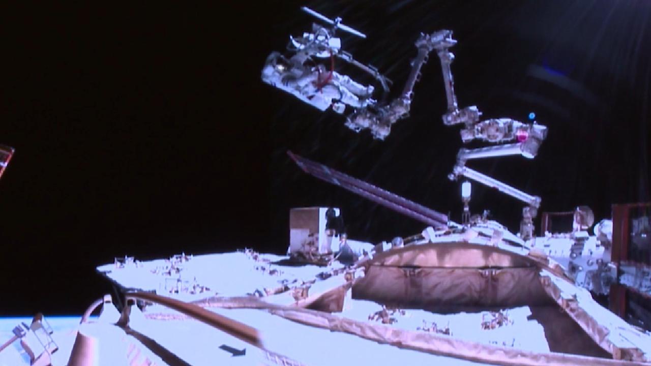 Shenzhou-21 crew completes 3rd spacewalk, mission extended by 1 month - news.cgtn.com