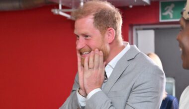 Palace holds crucial talks to give Prince Harry another chance