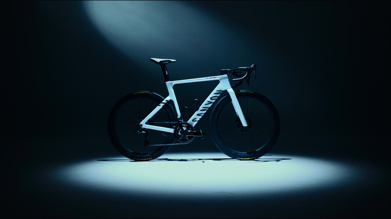 PURE CONFIDENCE. PURE CYCLING. CANYON UNVEILS THE NEW ENDURACE CFR.