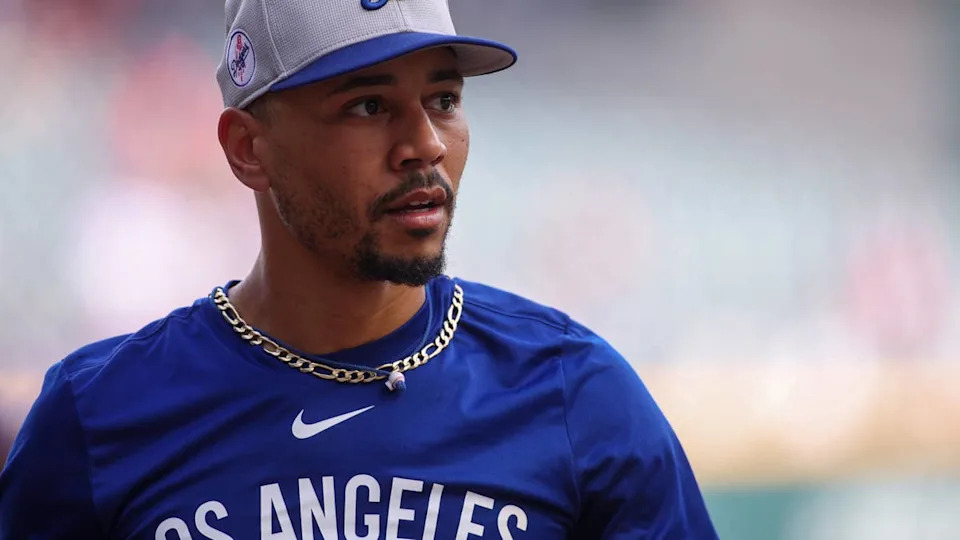 Los Angeles Dodgers shortstop Mookie Betts (50)© Brett Davis-Imagn Images