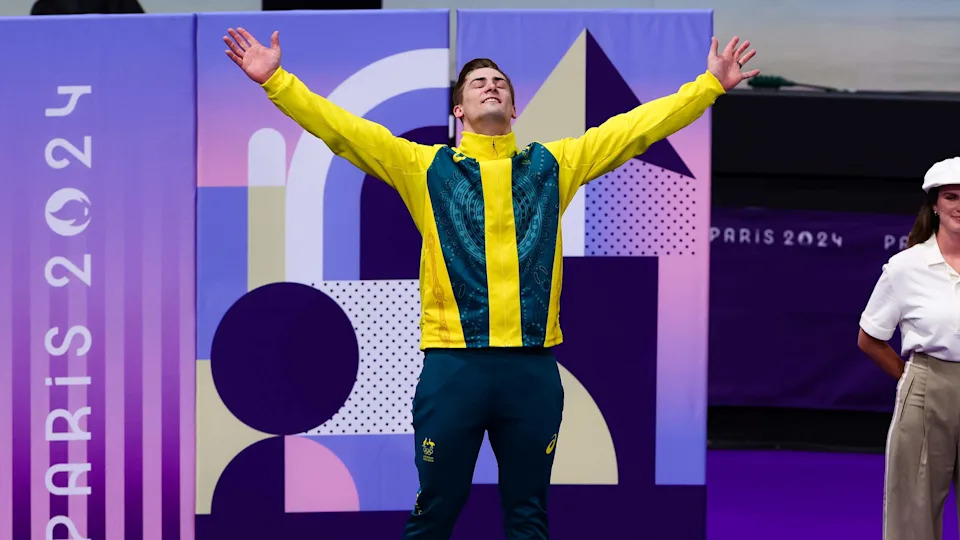 Matthew Glaetzer celebrates winning bronze.