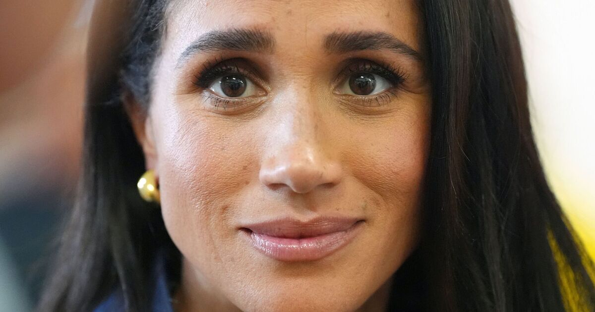 Meghan Markle ‘crossed line’ on Australia tour as palace ‘concerned’ over outfits | Royal | News