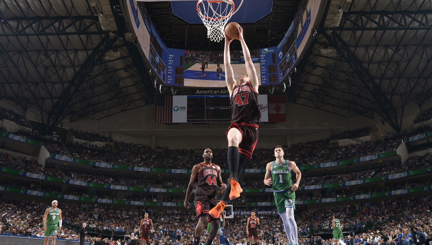Unstoppa-BULL: Olbrich has first career triple double
