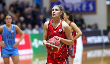 Hodges leads unbeaten West as Central race tightens