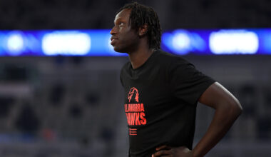 Hawks sign star defender to new multi-year deal