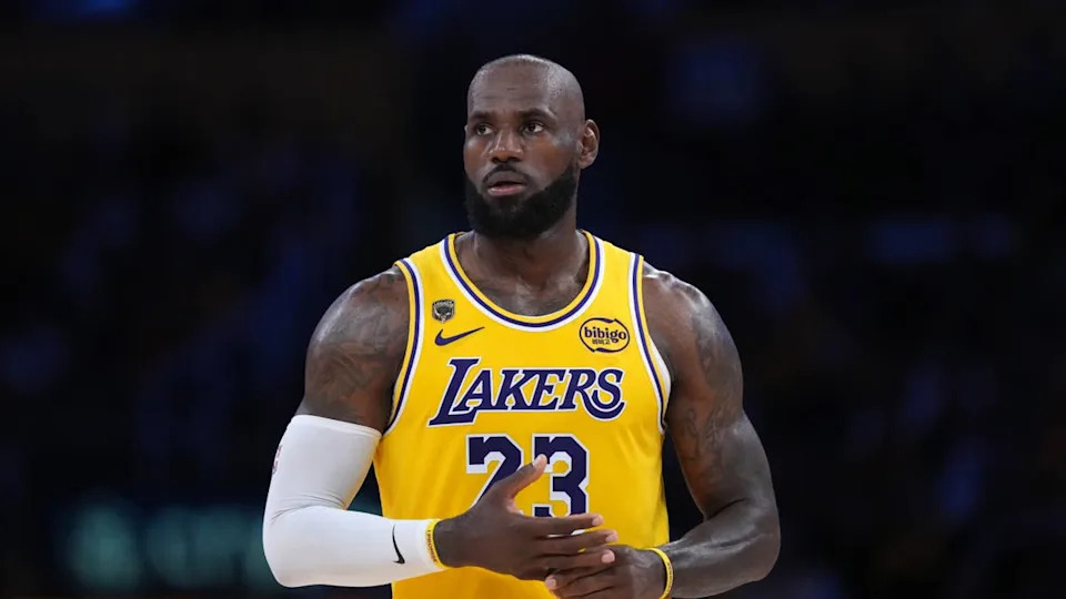 Los Angeles Lakers forward LeBron James (23) reacts against the Houston Rockets.Kirby Lee-Imagn Images