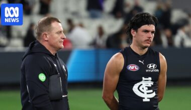 Elijah Hollands 'shattered' after performance during Carlton's loss to Collingwood