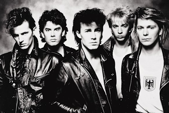 Valentine (at rear, second from left) with the Models.