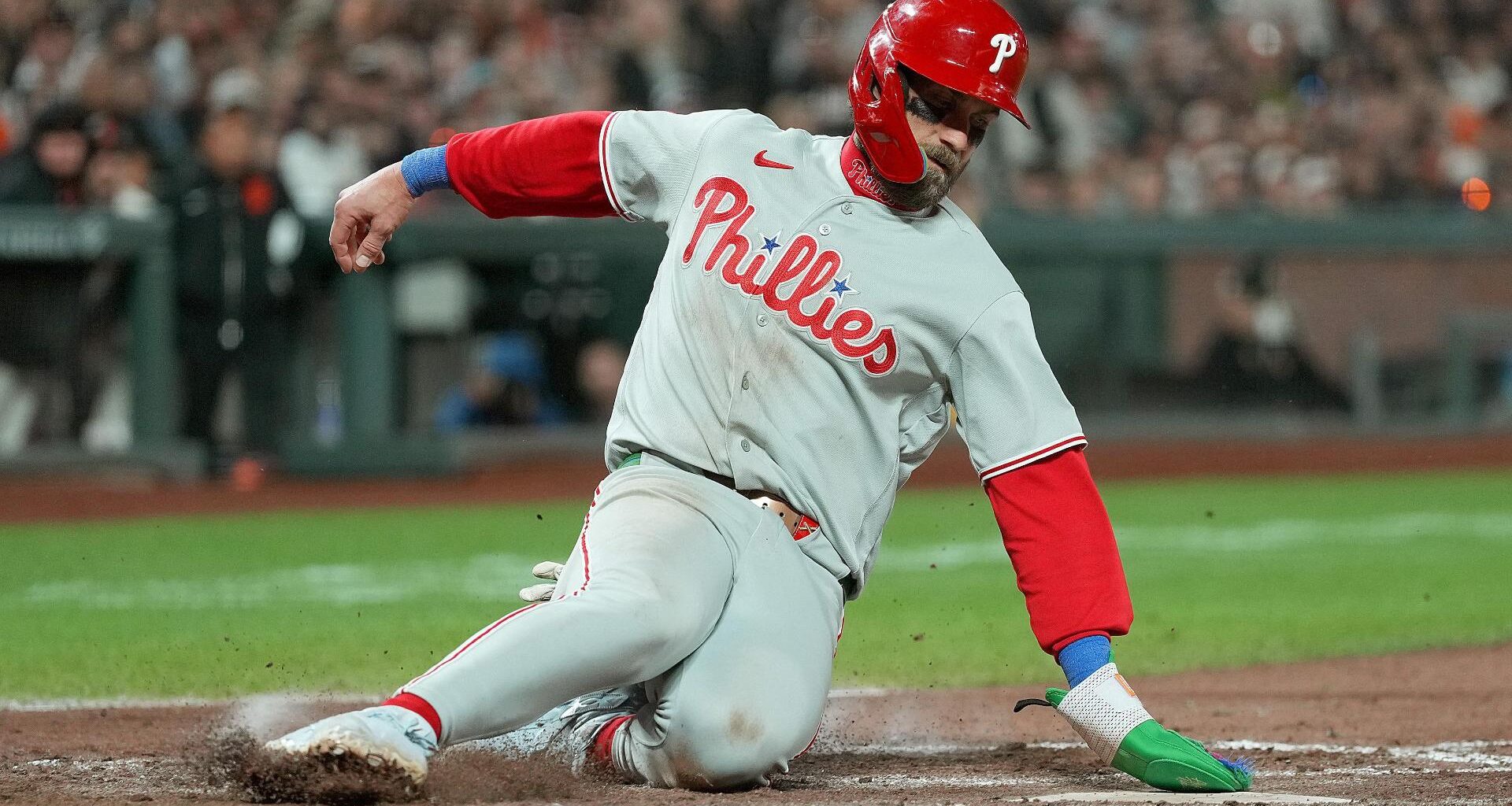 Alec Bohm and Bryce Harper lead rally in 7th as Phillies come back to beat Giants 6-4