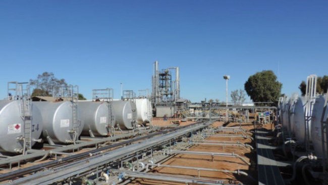 The refinery in Eromanga is owned and operated by IOR (Inland Oil Refinery) and has been since 1986.