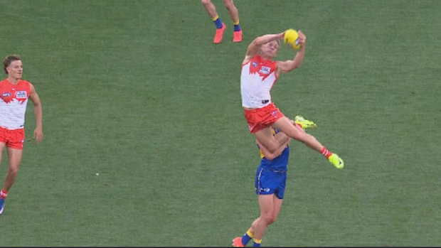 Isaac Heeney's hanger on Harley Reid.