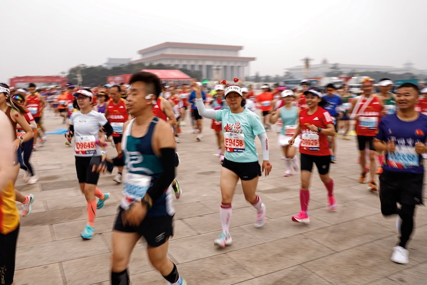 marathon runners