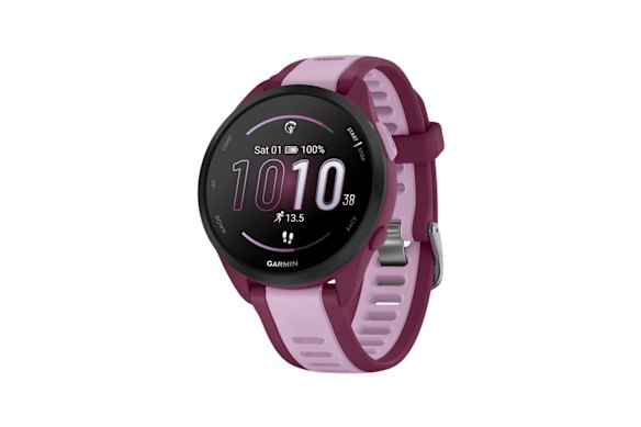 Garmin Forerunner 165 music in berry/lilac.