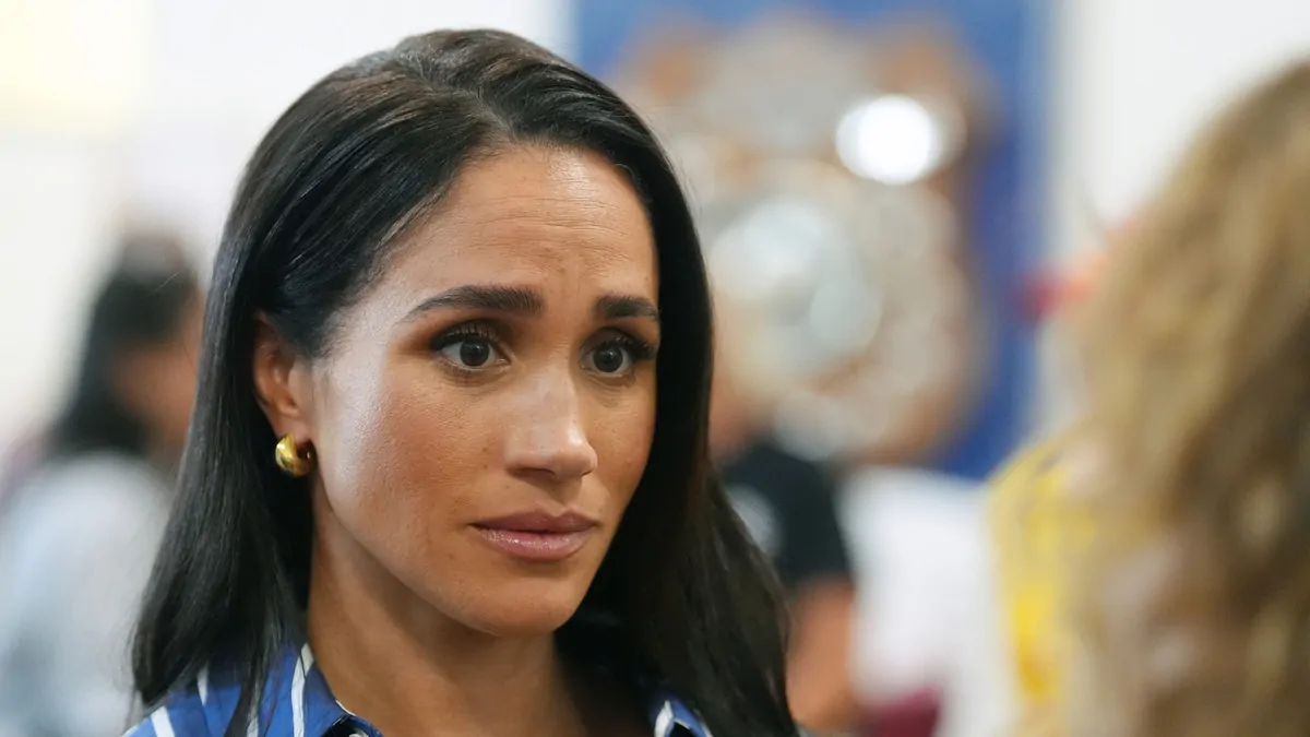 Meghan Markle ridiculed for three word request during ‘faux royal trip’ to Australia with Prince Harry