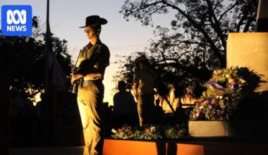 Anzac Day live updates: Australians mark 111 years since Gallipoli with Dawn Services and marches