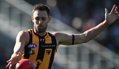 Why Jack Gunston is playing the best football of his career, are AFL footballers playing for longer, Taylor Walker form, Hawthorn vs Collingwood preview, analysis, feature