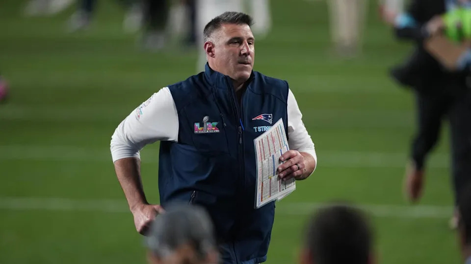 Feb 8, 2026; Santa Clara, CA, USA; New England Patriots head coach Mike Vrabel runs on the field after the game against the <a class="link " href="https://sports.yahoo.com/nfl/teams/seattle/" data-i13n="sec:content-canvas;subsec:anchor_text;elm:context_link" data-ylk="slk:Seattle Seahawks;sec:content-canvas;subsec:anchor_text;elm:context_link;itc:0" data-yga="{"yLinkElement":"context_link","yModuleName":"content-canvas","yLinkText":"Seattle Seahawks","ySubModuleName":"anchor_text","yHasCommerce":false}">Seattle Seahawks</a> in Super Bowl LX at Levi's Stadium. Mandatory Credit: Darren Yamashita-Imagn Images© Darren Yamashita-Imagn Images&period;