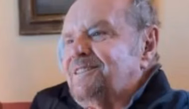 Reclusive Hollywood legend Jack Nicholson seen in extremely rare picture
