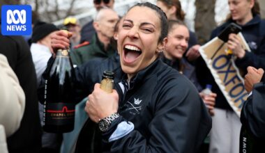Australia's Annie Anezakis helps Oxford defeat Cambridge in women's Boat Race