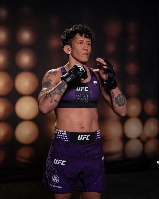 Virna Jandiroba, UFC Fight Night 272 portrait