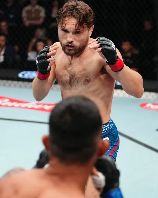 Ethyn Ewing def. Rafael Estevam, UFC Fight Night 272