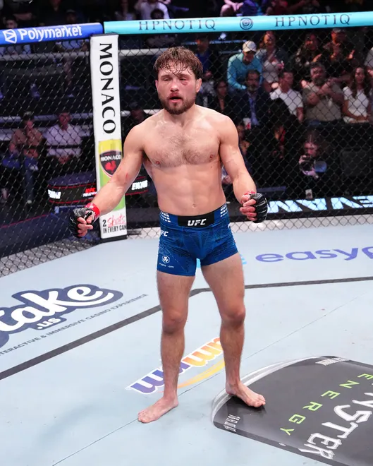 Ethyn Ewing def. Rafael Estevam, UFC Fight Night 272