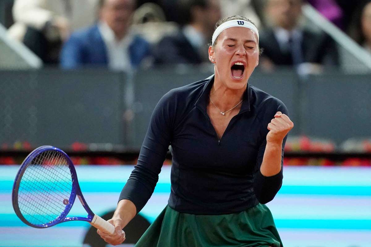 Kostyuk sees off Noskova to continue fine run of form and make Madrid Open semis