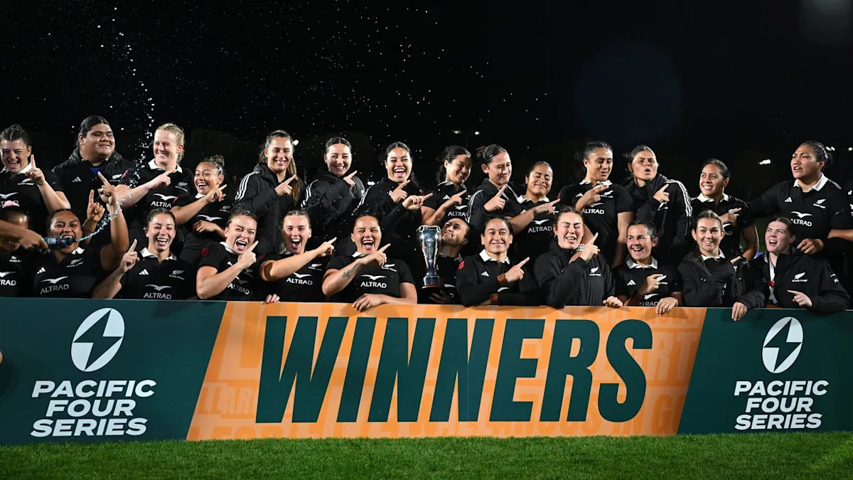 NZ's clinical Black Ferns hand Wallaroos a wooden spoon