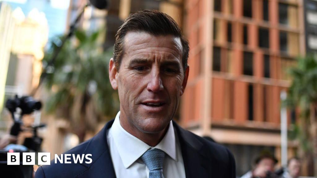 Ben Roberts-Smith: Top Australian soldier to remain in jail after no bail application - BBC