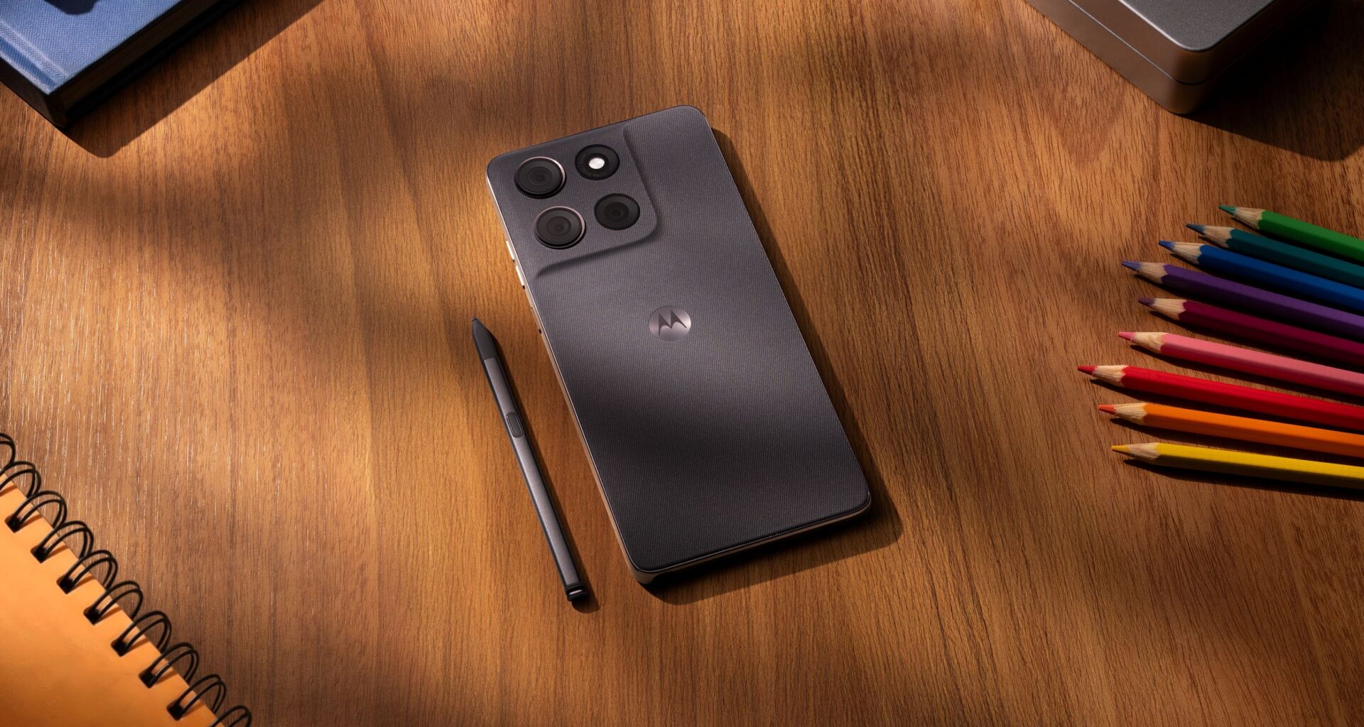 Moto G Stylus 2026 vs. Samsung Galaxy S26 Ultra: Two styluses, two price points