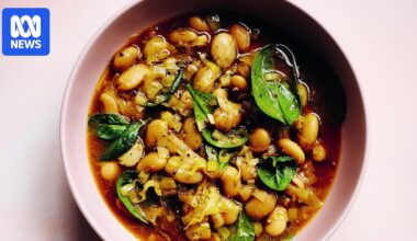 A quick dinner with butter beans, leeks and spinach