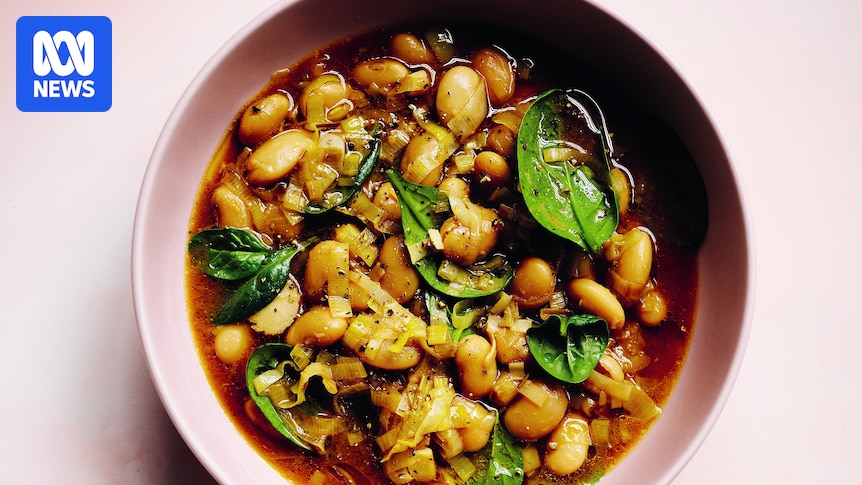 A quick dinner with butter beans, leeks and spinach