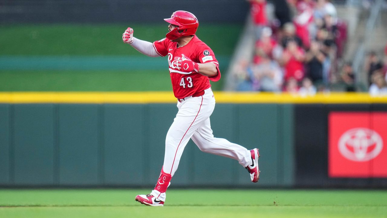 Cincinnati Reds' Sal Stewart reacts as he rounds the bases after hitting a two-run home run during the second inning of a baseball game against the New York Mets, Saturday, Sept. 6, 2025, in Cincinnati. (AP Photo/Jeff Dean)